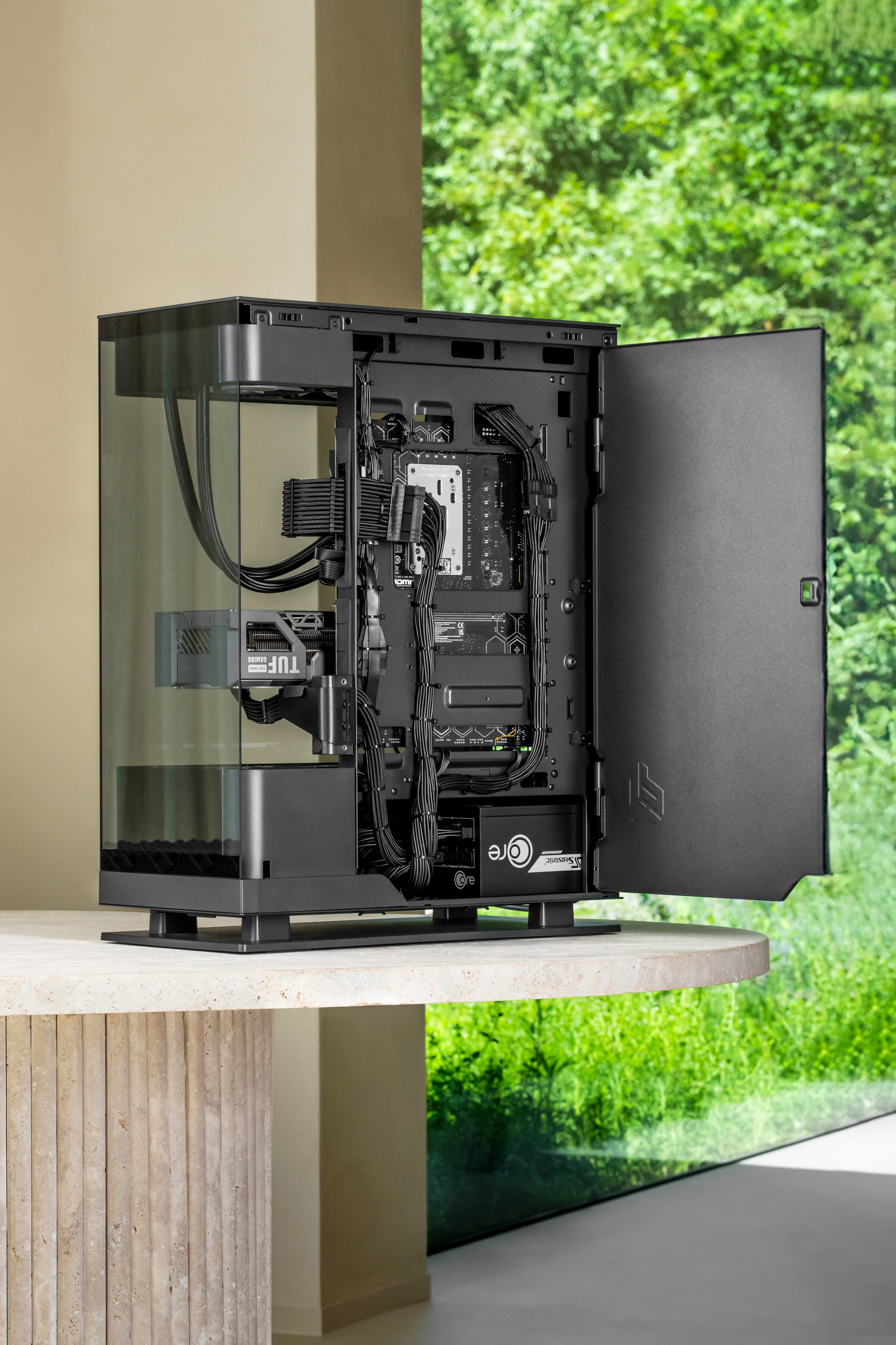 Framer Cablemanagement Close FENN Systems Game PC