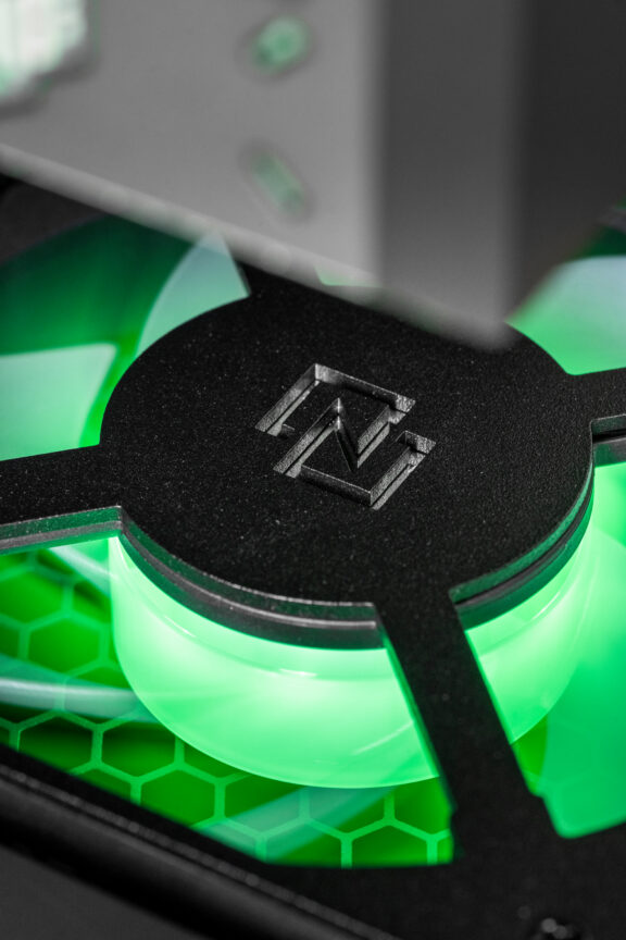 Framer Shield Logo Close FENN Systems Game PC