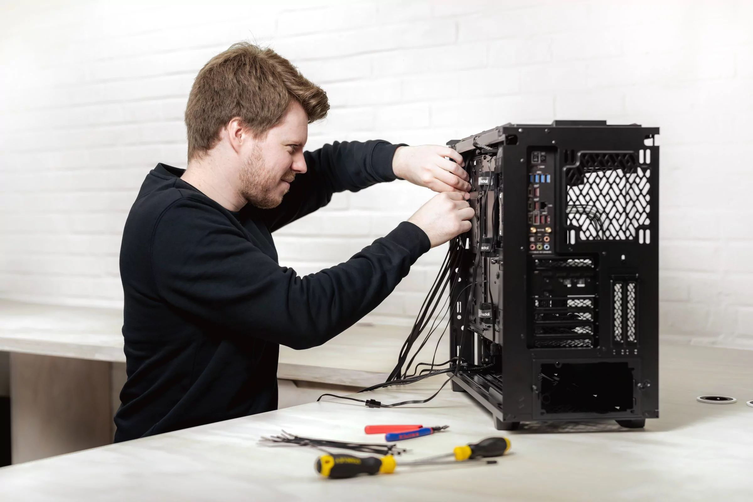 High-end Custom PC Included With Tight Cablemanagement By FENN Systems