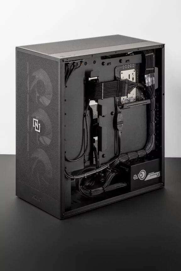 Cablemanagement Neat Element Gaming PC FENN Systems